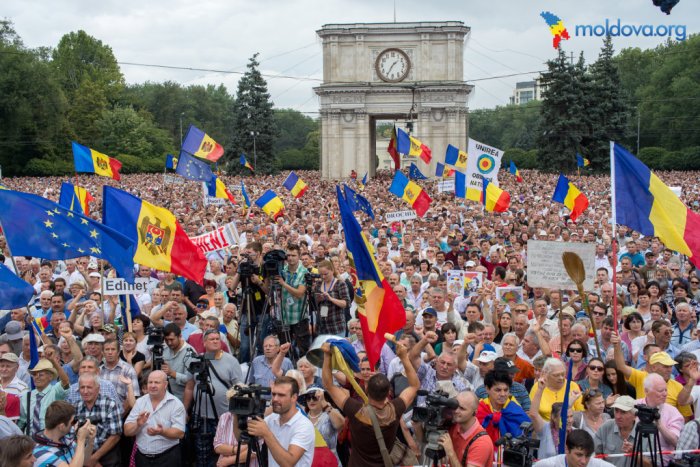 Переизбрание Додона спровоцирует революцию в Молдавии