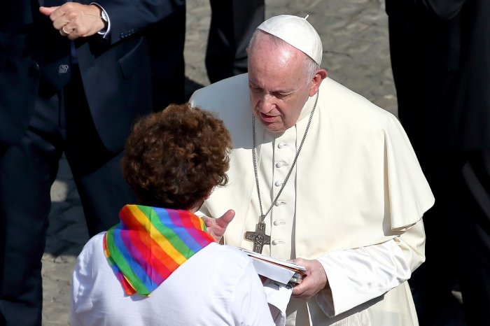 Радужный Папа: Франциск поддержал ЛГБТ