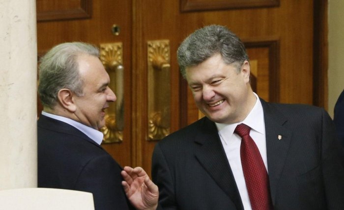 Порошенко никак не может успокоиться: будет ли новый майдан на Украине?