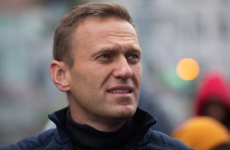 Навальный останется в ФРГ ради денег
