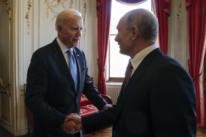 Путин и Байден договорились налаживать диалог в области кибербезопасности