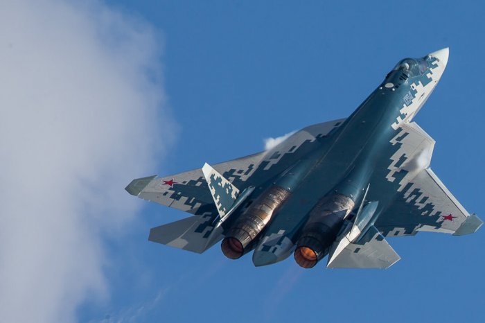 Аналитик 19FortyFive Иствуд назвал Су-57 лучшим истребителем России
