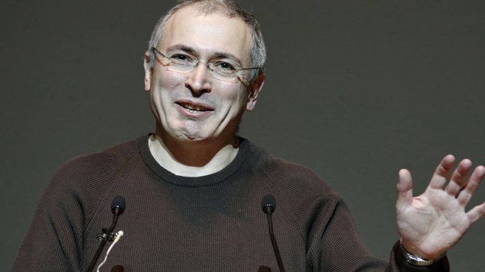 Извращенец на извращенце: кого взял под свое крылышко Ходорковский