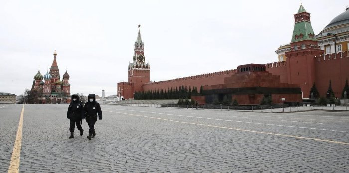 Жёсткие карантинные меры в Москве и в Санкт-Петербурге остановят распростронение коронавируса