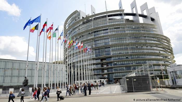 РФ снова обвинили во всех грехах: в Европарламенте уверены, что Россия пытается подорвать единство ЕС