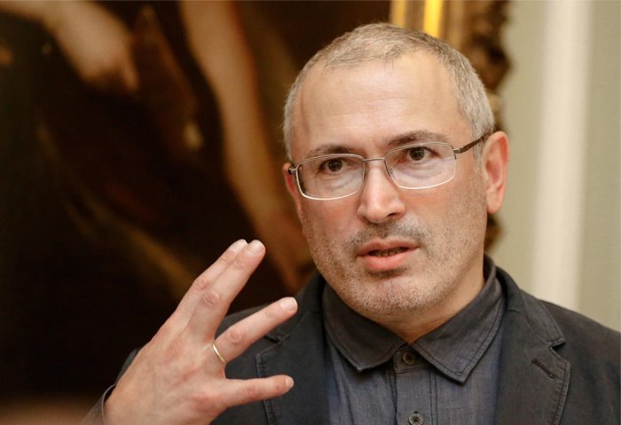 Первое место: фейк Ходорковского претендует на золото – олигарх не верит, что Россия помогла США