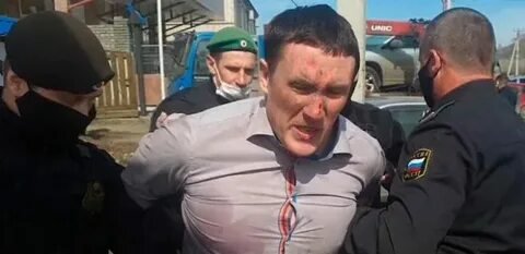 Депутат Кухтуеков - игроман, вор и псих на цепи у Навального