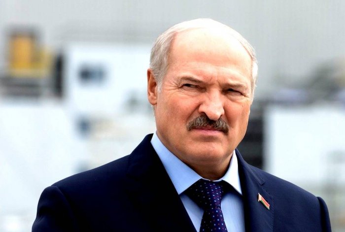 Лукашенко продолжает игнорировать коронавирус в Белоруссии
