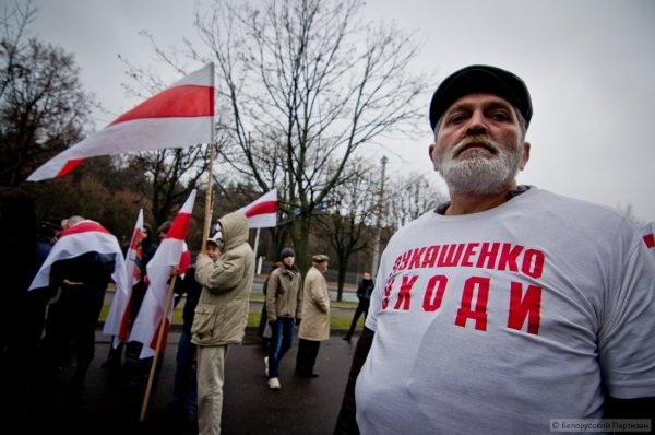 «Оранжевая революция» - единственное решение: чего бояться в Белоруссии перед предстоящими выборами