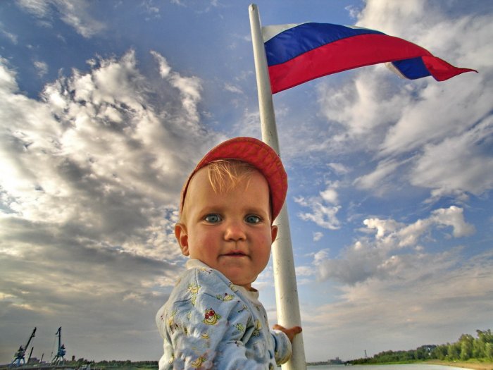 Дети прежде всего, или Как повлияют на российские семьи конституционные поправки