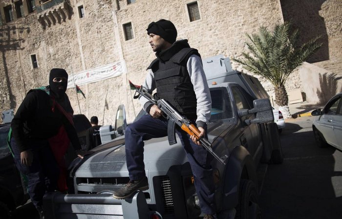 Боевики ПНС Ливии пытают не только своих граждан, но и рабочих из Египта