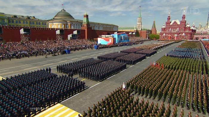 Как страна праздновала первый Парад Победы