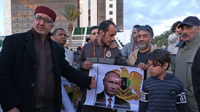 Боевики оставили ливийцев без света – город Таджура требует от ПНС действий