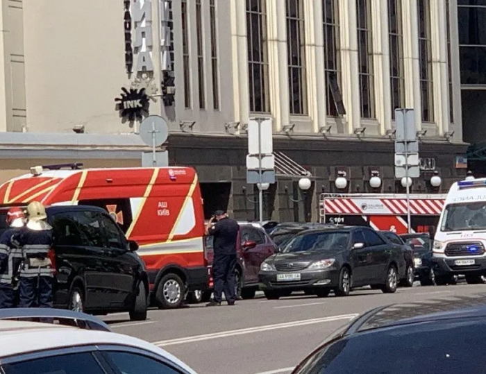 Луцкий террорист открыл ящик Пандоры: в Киеве захвачено отделение банка