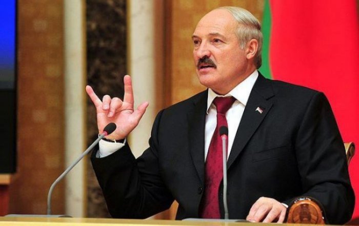 Против всех: как Лукашенко зарывает себя все глубже