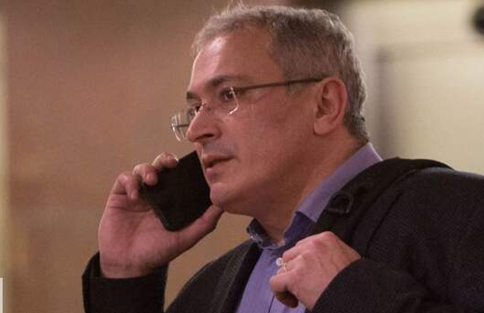 «Центр «Досье» Ходорковского незаконно получал данные россиян из соцсетей через ЦРУ