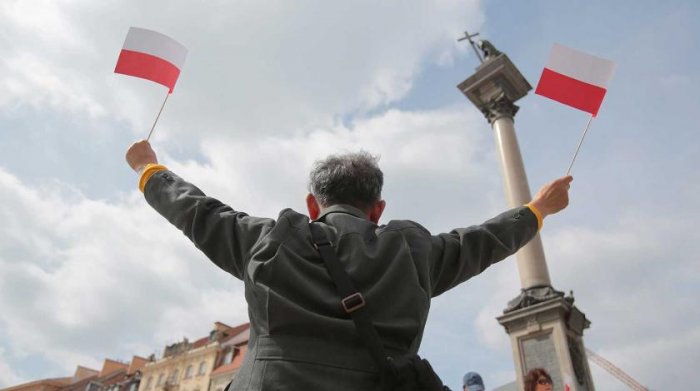 Польша не будет считаться с ЕС и введёт собственные санкции к РБ