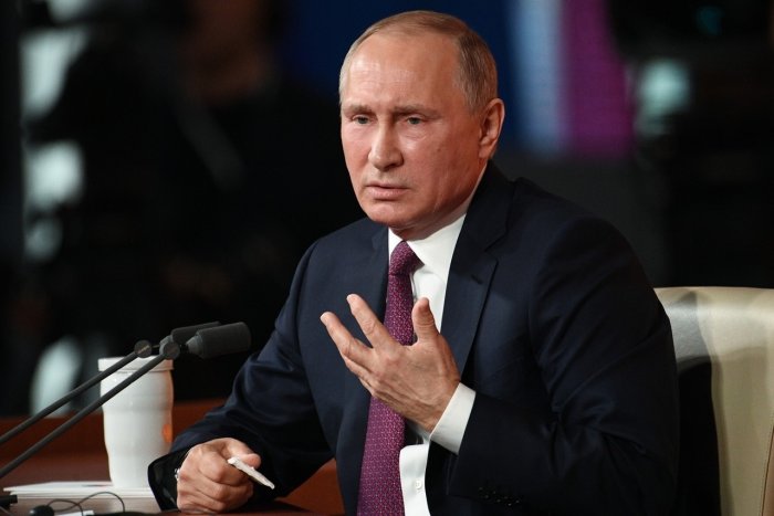 Путин поручил с 1 января 2022 года ввести полный запрет на вывоз из РФ лесоматериалов