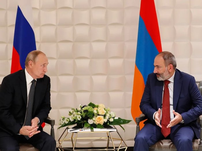 Премьер-министр Армении и президент России обсудили участие террористов в карабахском конфликте