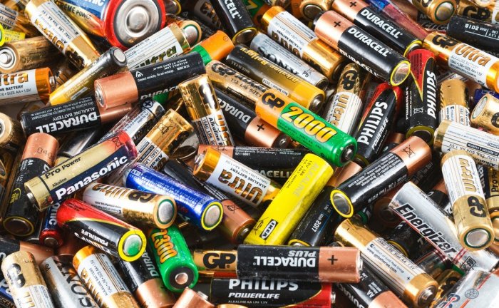 Утилизация батареек в Питере: куда отнести и почему их нельзя выбрасывать в мусорное ведро