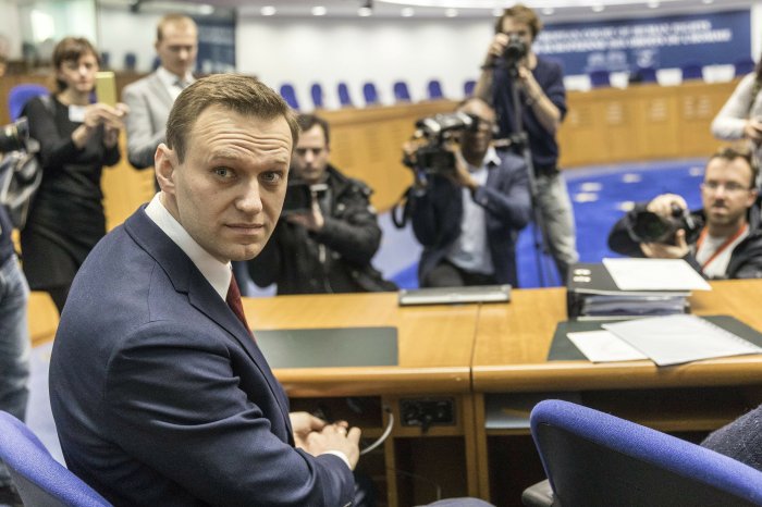 «Мы открываем бизнес, мы будем делать бабки»: схемы от Навального