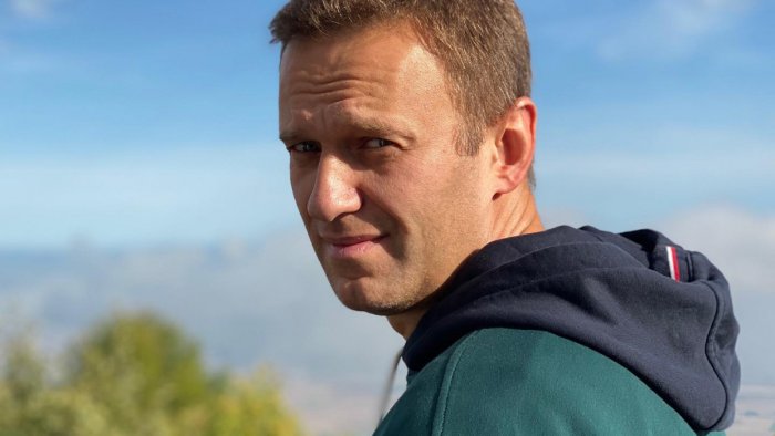 Навальному «приелся» традиционный отдых: в ФРГ его заметили в сопровождении восьмерых статных мужчин