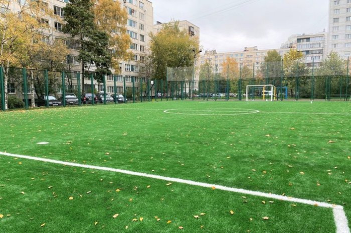 Благодаря проекту «Спорт – норма жизни» в Санкт-Петербурге отремонтировали четыре спортплощадки