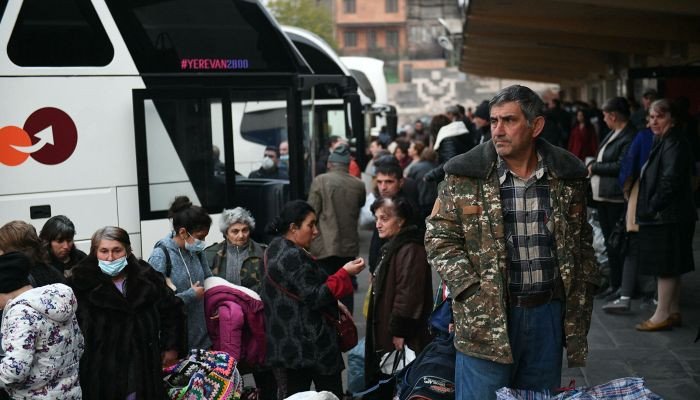 Беженцы продолжают возвращаться в Нагорный Карабах