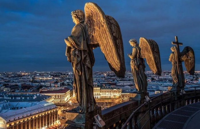 Ангелы Петербурга