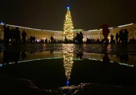 Петербуржцам не запретят гулять по Дворцовой в Новый год