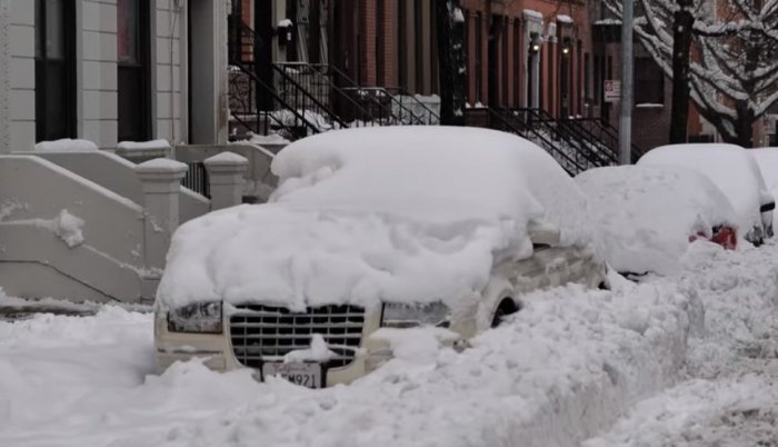 Каждый сам за себя – в Нью-Йорке никто не чистит снег