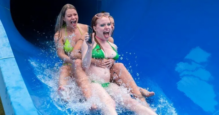 Россиянка отсудила у аквапарка деньги за фото в купальнике