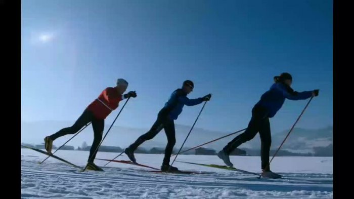 Белорусские активисты прикинулись лыжниками, чтобы без палева организовать незаконные протесты