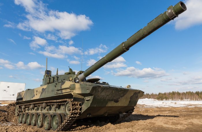 На выставке IDEX-2021 показали уникальный легкий танк-амфибия «Спрут-СДМ1»