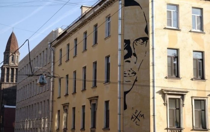 Замалевать нельзя оставить: где КГА Петербурга поставит запятую в отношении граффити с Хармсом?