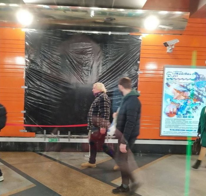 Петербуржцы предлагают переименовать «Беговую» в «Полиэтиленовую» на фоне протечек станции