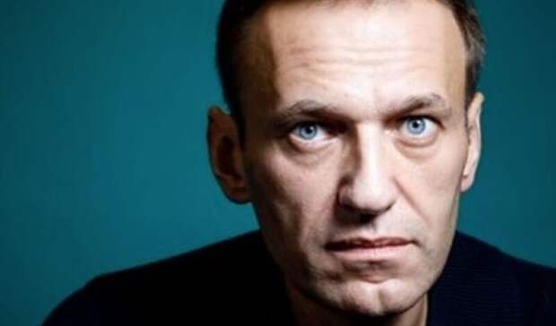 Запад создает из голодающего Навального образ страдальца - политолог