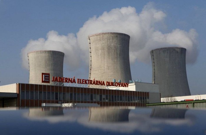 Чехия останется без энергоблока на АЭС «Дукованы» из-за политики