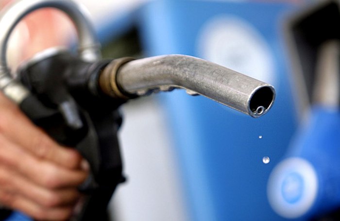 Украина в панике ищет поставщика бензина после белорусского эмбарго