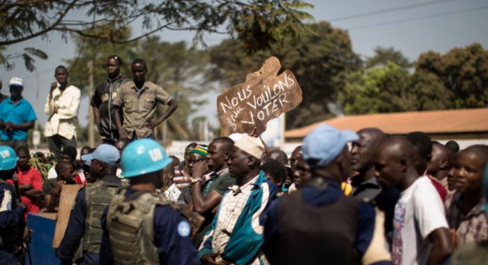 В ЦАР «голубые каски» милуются с боевиками и давят мирных людей