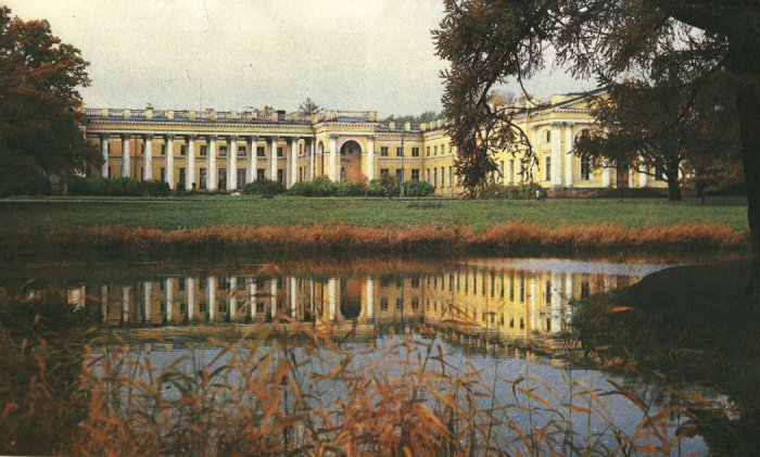 В Александровском дворце открыли отреставрированные императорские покои