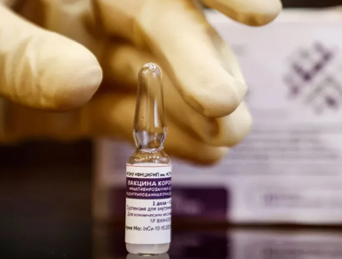 У вакцины «КовиВак» отсутствуют побочки для беременных