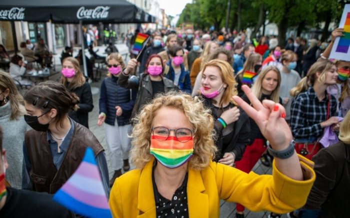 Литва уверенно движется по пути разврата – активисты ЛГБТК+ мечтают нагнуть католиков