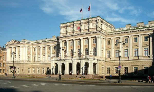 Бельский возглавил волчью стаю петербургского парламента