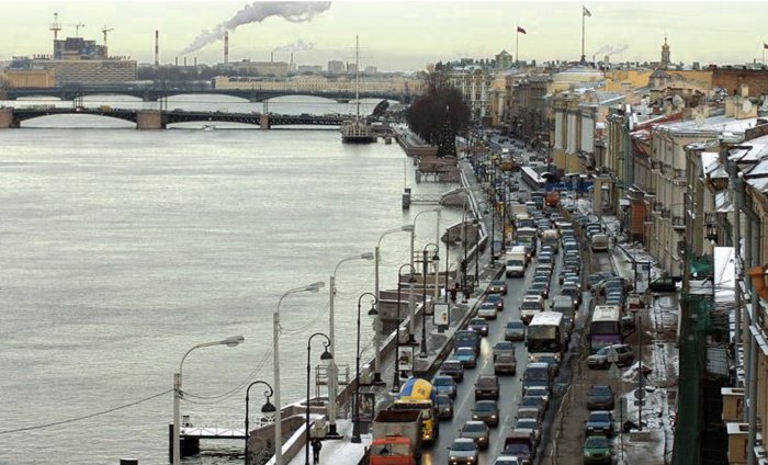 Болезни легких и рак: эколог забил тревогу из-за грязного воздуха в трех районах Петербурга
