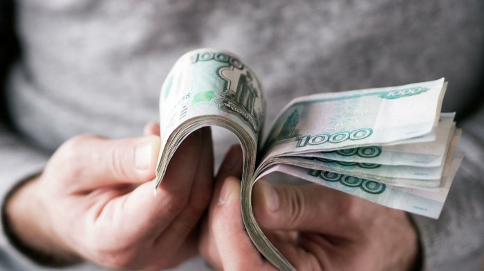 Сколько работодателей Петербурга хотят поднять зарплаты к 2022 году