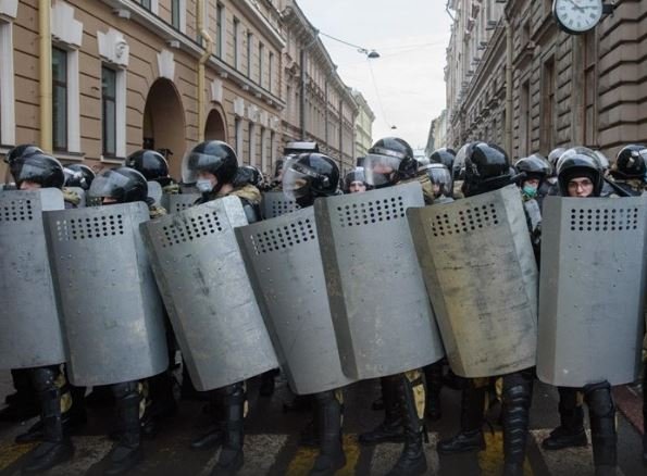 В полиции Петербурга уволили ещё несколько крупных начальников