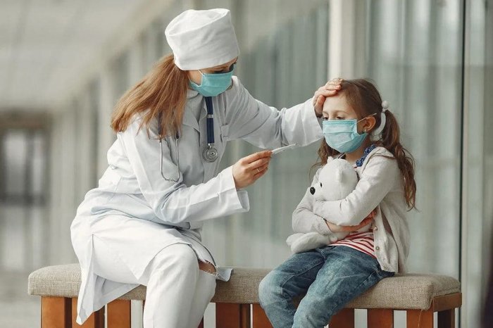 Подростков уже, теперь и детей от 6 лет хотят вакцинировать