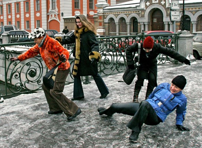 В Петербурге за месяц из-за гололедицы пострадали более 3 000 человек