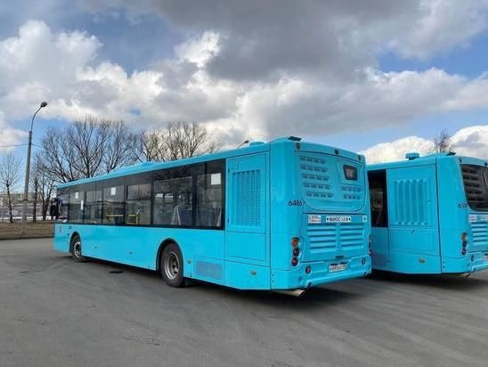 Поездка на пригородных автобусах обойдется петербуржцам в 40 рублей по «Подорожнику»
